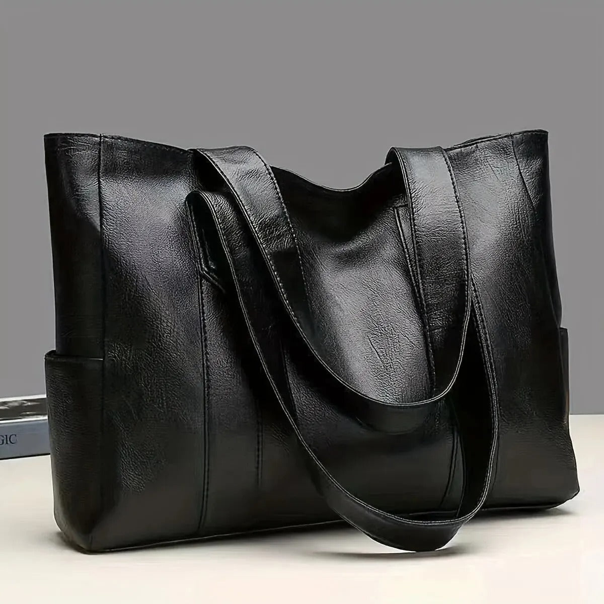 Mila - Elegant Leather Bag