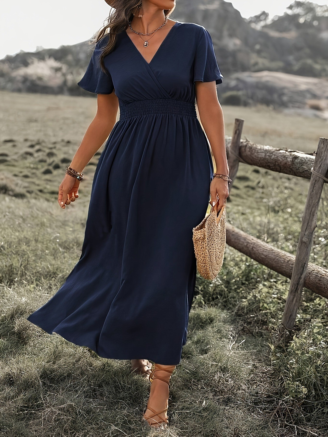 Benthe | Elegant Serenity Dress